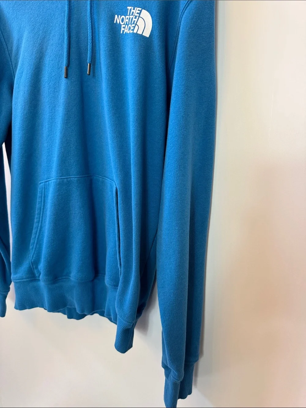 The North Face Men's Blue Pullover Hoodie Sweatshirt